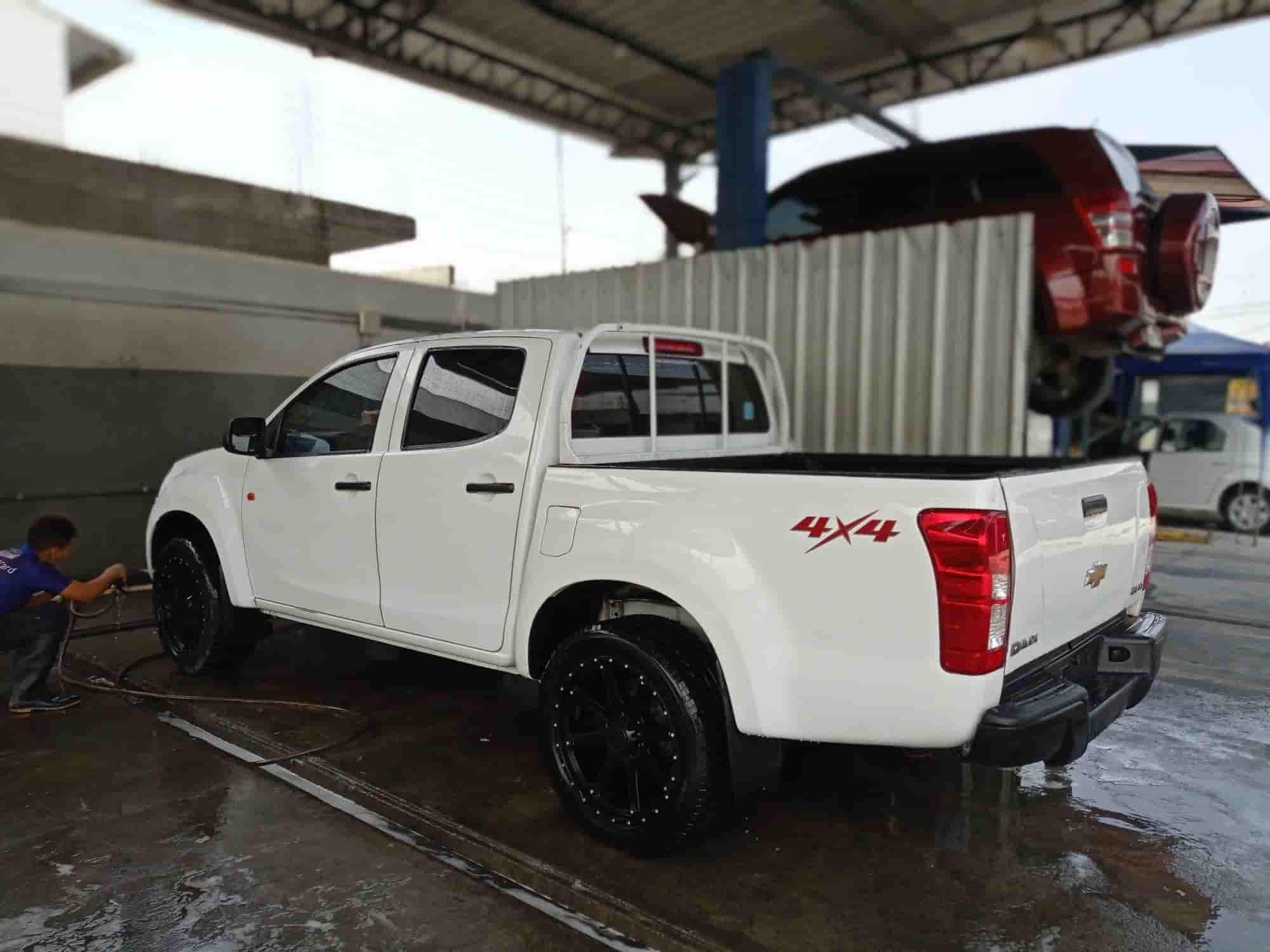 Lavadora de camionetas en Guayaquil