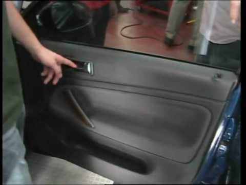limpieza de puertas de autos en samborondon