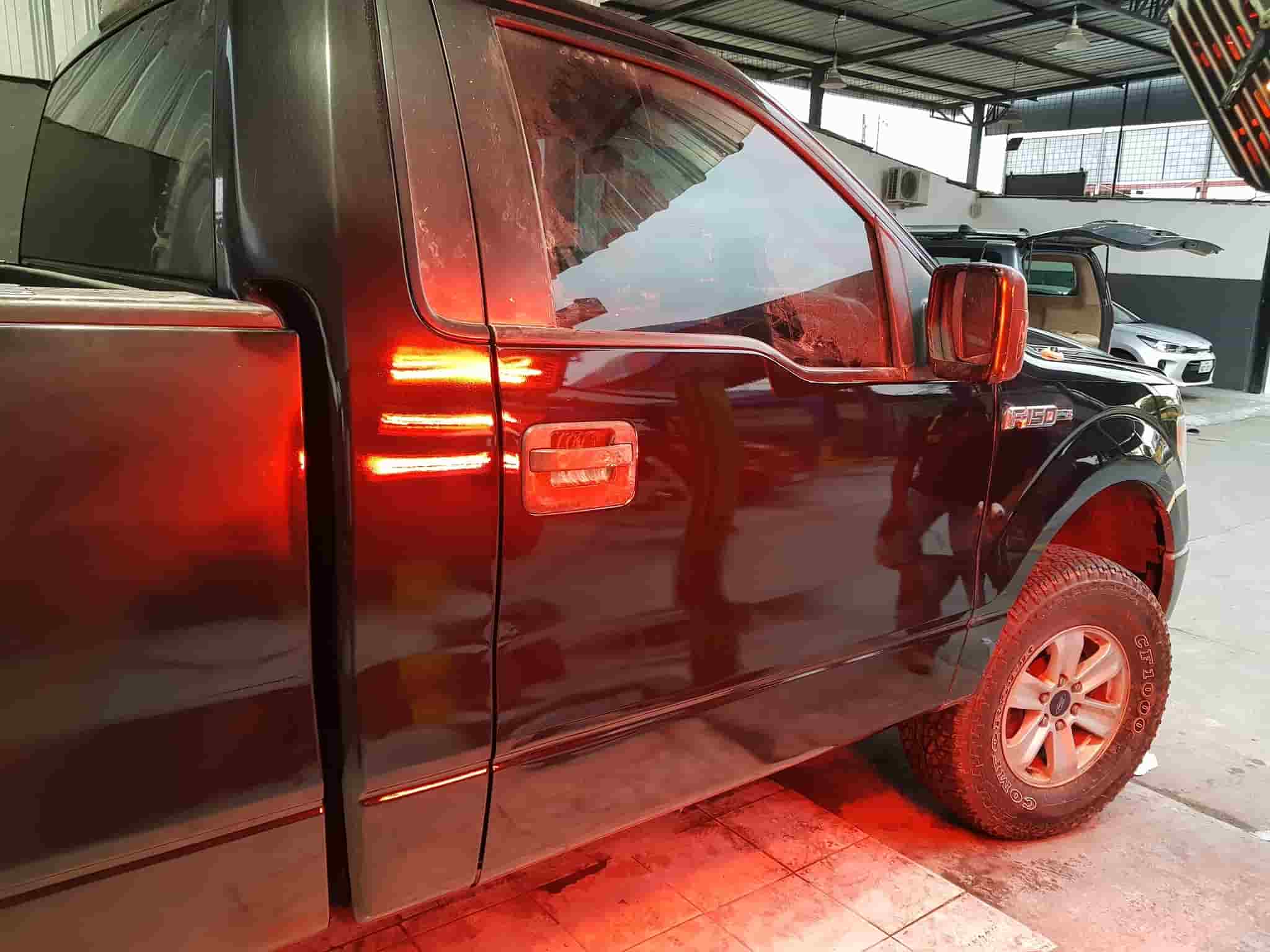 Taller de pintura automotriz en Guayaquil para ford f150 cabina sencilla
